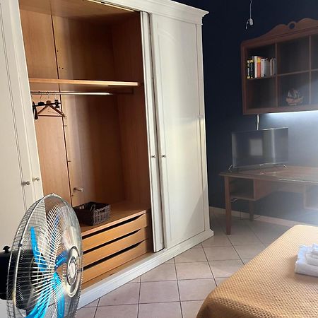 Specter Guesthouse Nettuno Exterior foto