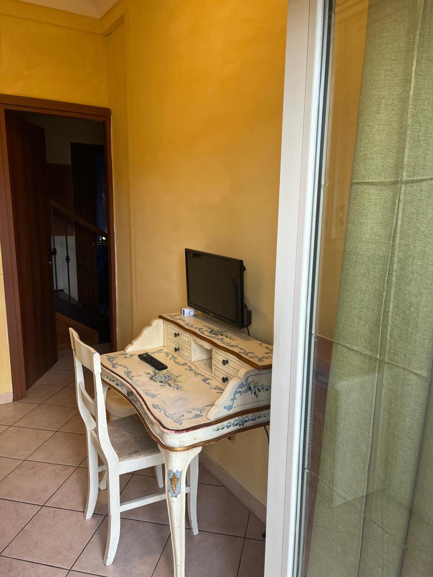 Specter Guesthouse Nettuno Exterior foto